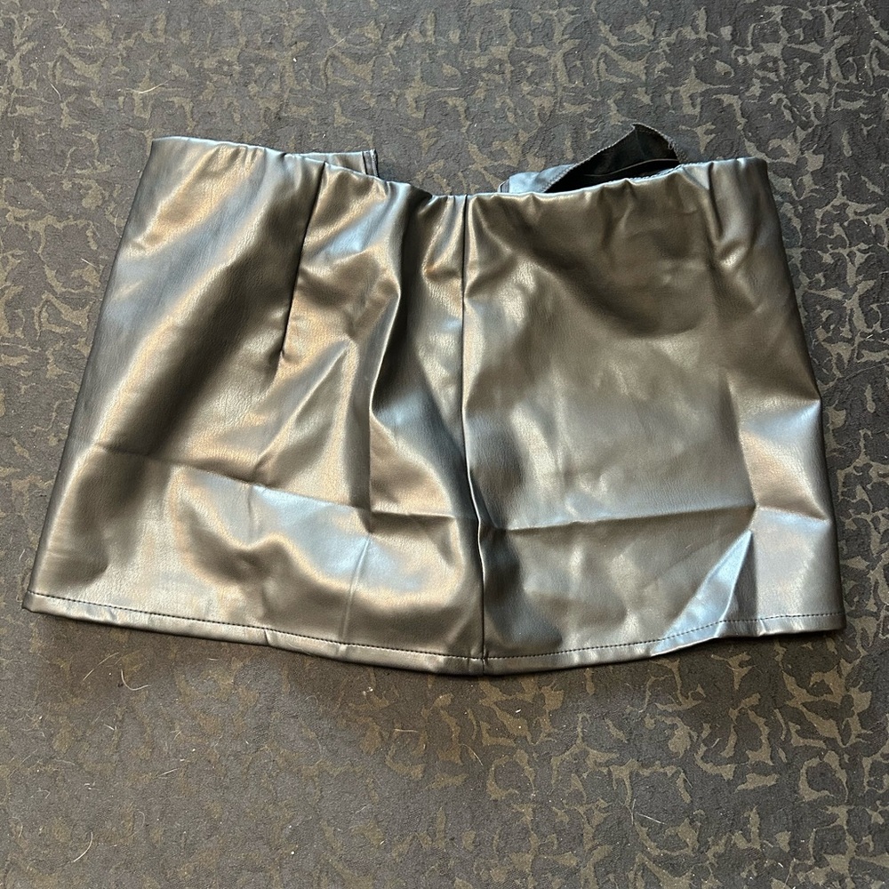 Leather skirt